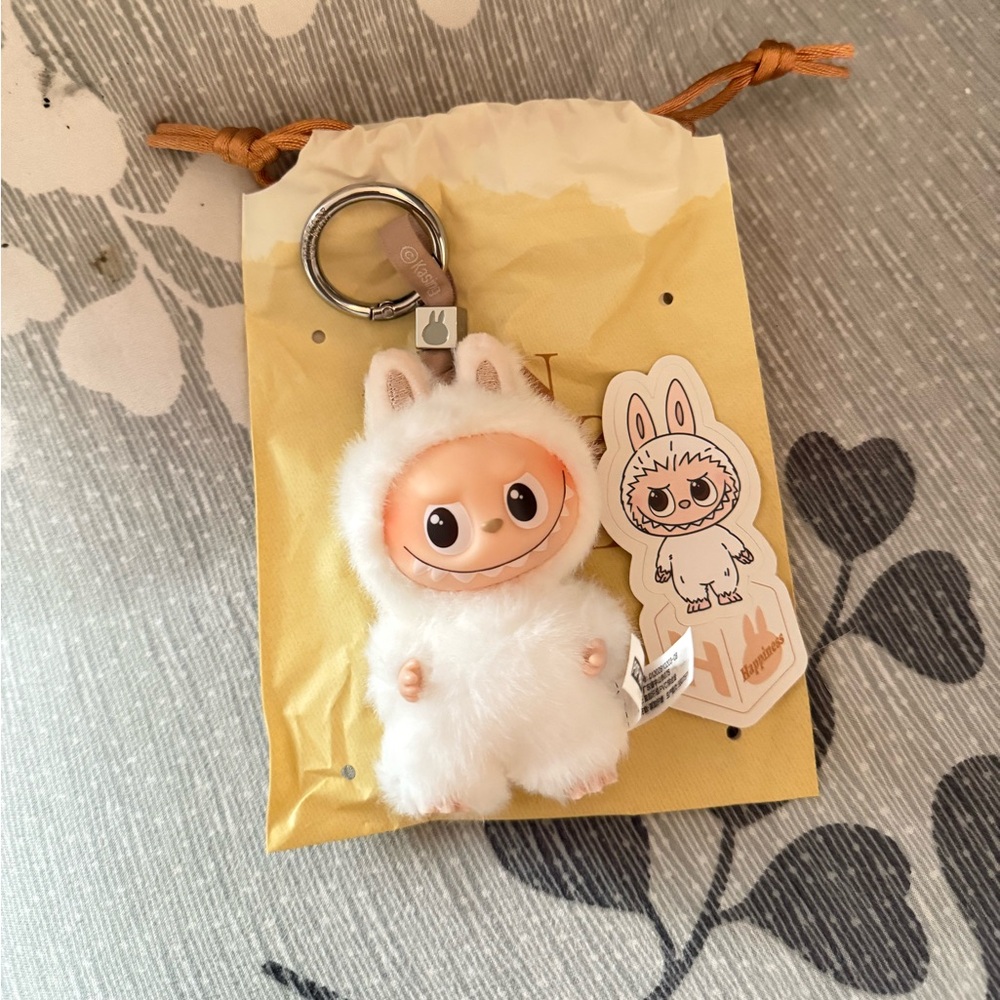 Labubu Pin For Love - Letter H White